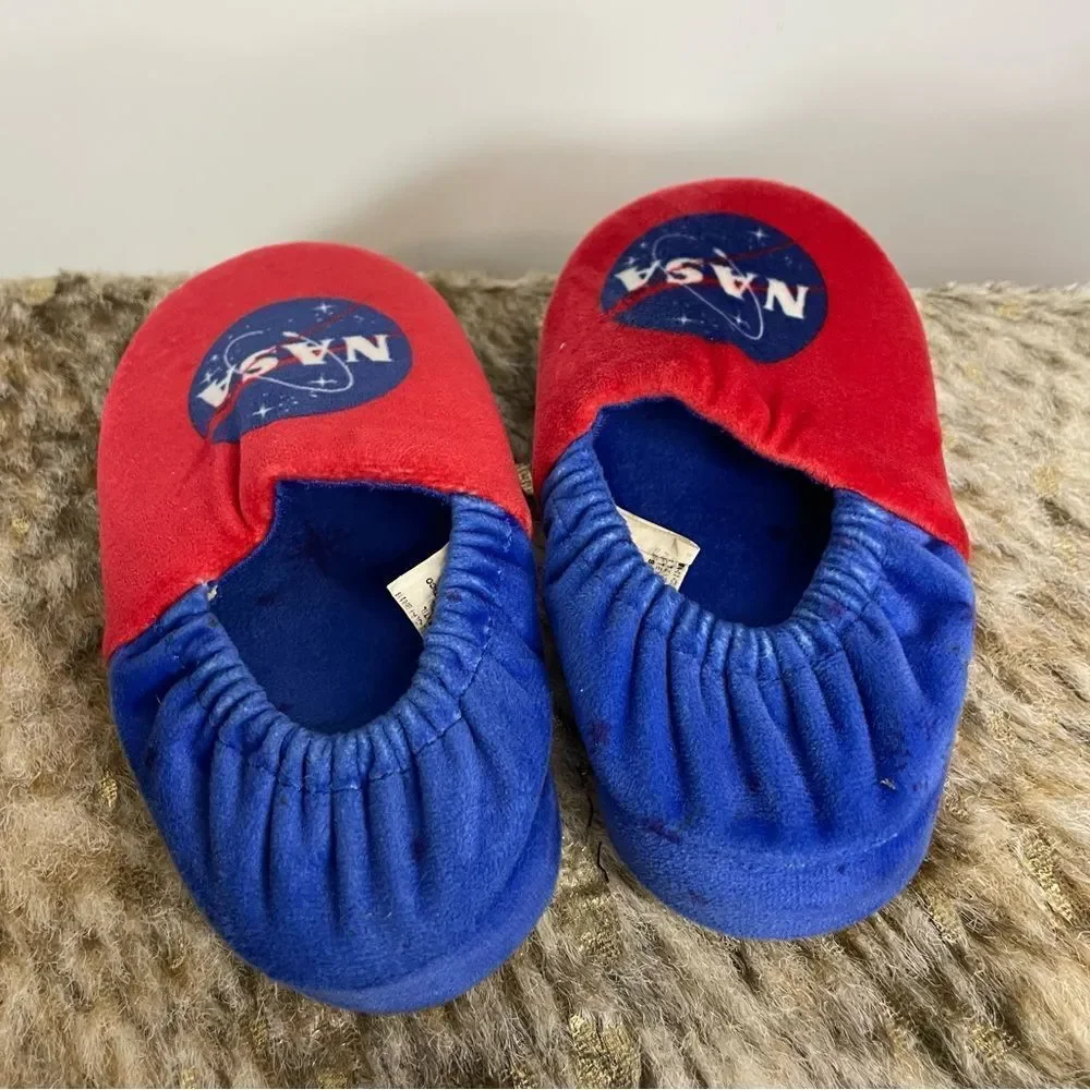 5 for $25🔥Nasa Blue/ Red Slippers Toddler 3-3X‎